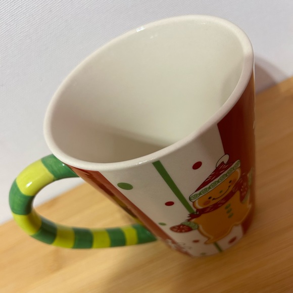 TEMPTATIONS Gingerbread Man Whimsical Christmas Coffee Mug 14 oz. NEW - Picture 3 of 4
